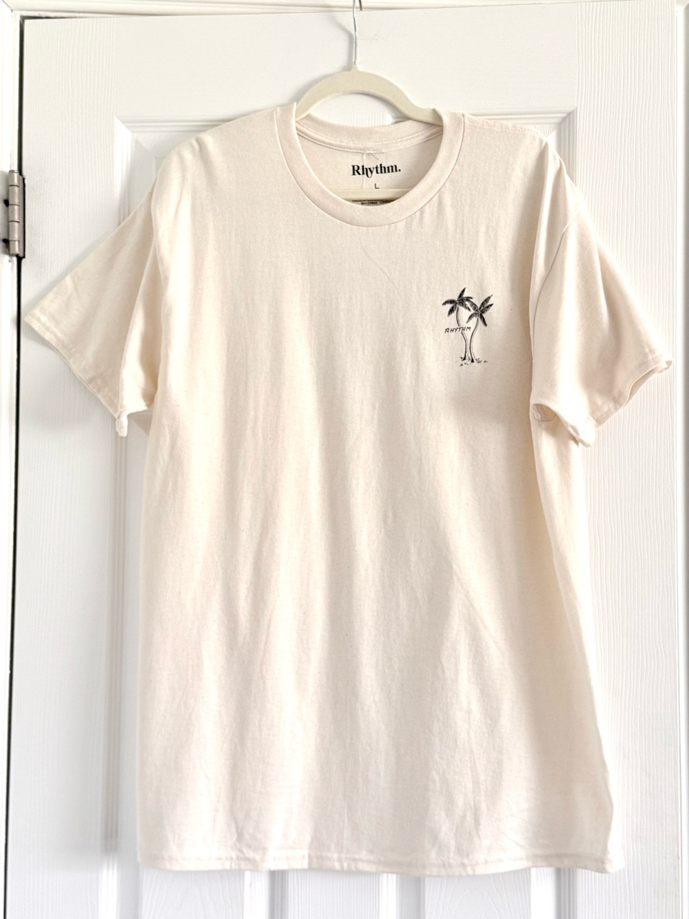 Rhythm Cream Tee Hawaii and Palm Tree Graphic Large